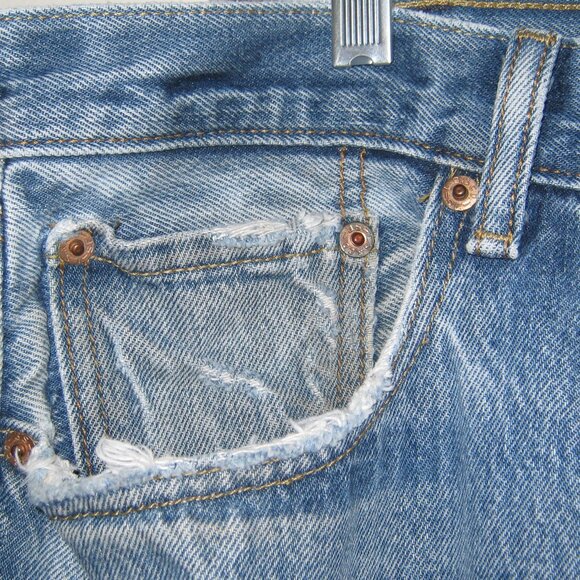 Vintage Levis Men's 501Jeans Button Fly Distressed 40W 38L (actual 39W 33.5L) - Picture 9 of 9